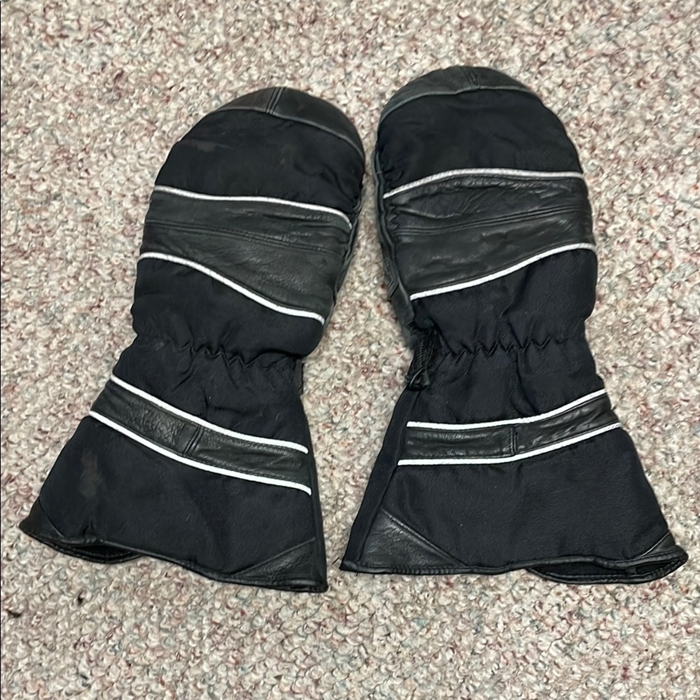 Black Leather and nylon fleece lined Mittens